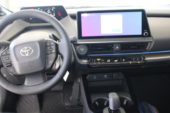 New 2027 Toyota Prius Limited FWD image 15