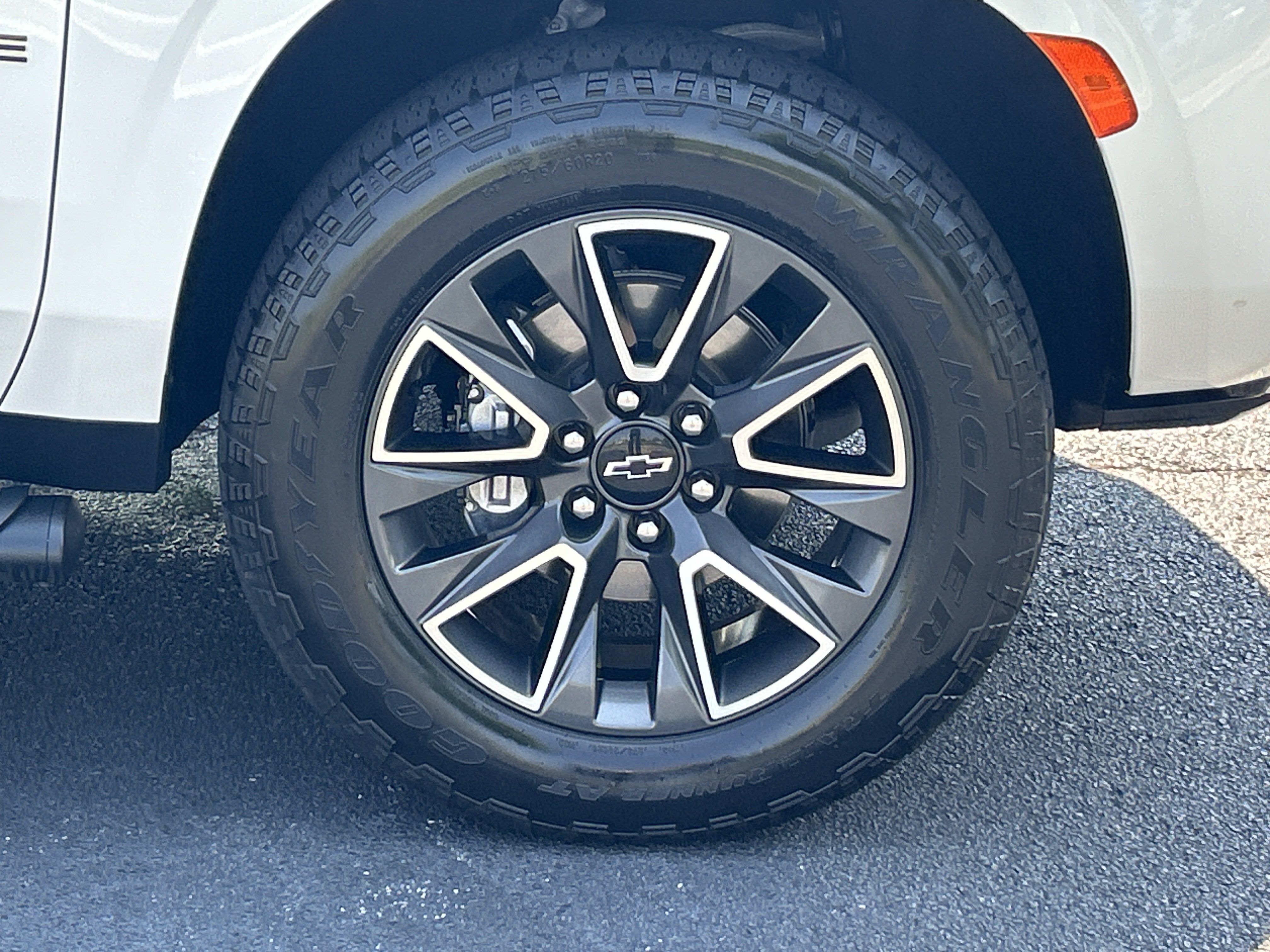 Used 2021 Chevrolet Tahoe Z71 AWD/4WD image 33