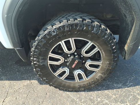 Used 2021 GMC Sierra 2500 AT4 w/ Gooseneck/5TH Wheel Package AWD/4WD image 10