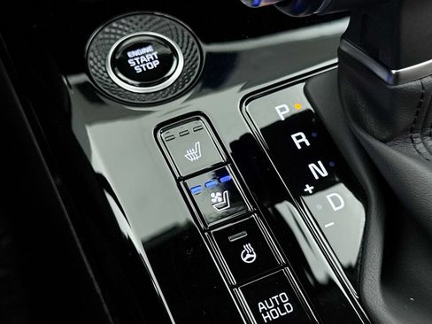 Certified 2024 Kia Niro SX Touring FWD image 27