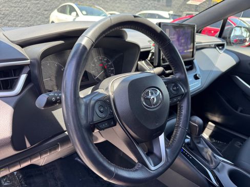 Used 2023 Toyota Corolla SE w/ SE Premium Package FWD image 19
