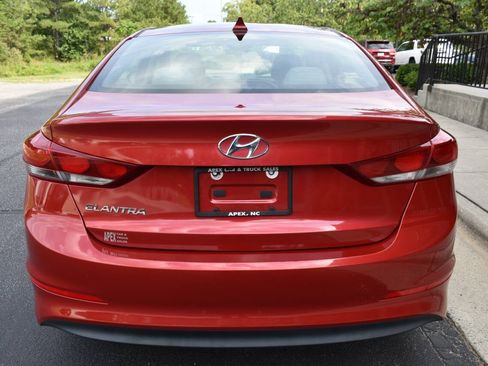 Used 2018 Hyundai Elantra SEL FWD image 6