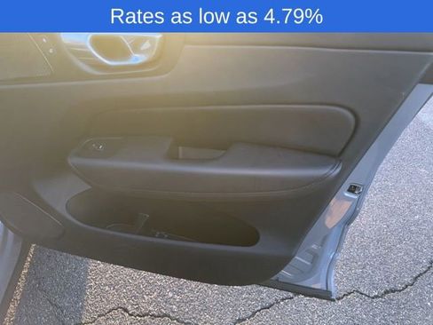 Certified 2024 Volvo XC60 B5 Plus w/ Protection Package Premier image 4