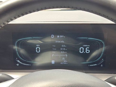 Used 2025 Kia Telluride S AWD/4WD image 16