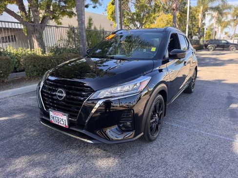 Certified 2024 Nissan Kicks SR w/ SR Premium Package image 4