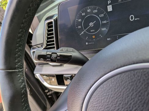 Certified 2025 Kia Sportage SX image 33