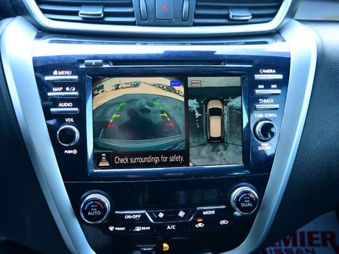 Used 2021 Nissan Murano Platinum w/ Cargo Package image 26