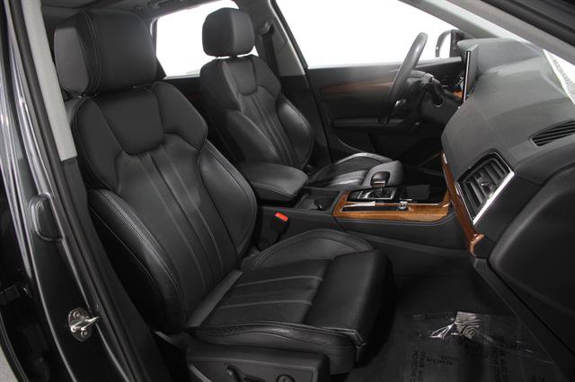Used 2023 Audi Q5 2.0T Premium Plus w/ Premium Plus Package AWD/4WD image 16