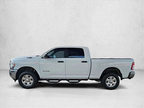 Used 2022 RAM 2500 Big Horn w/ Protection Group AWD/4WD image 9