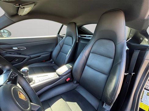 Used 2021 Porsche 718 Cayman RWD image 19