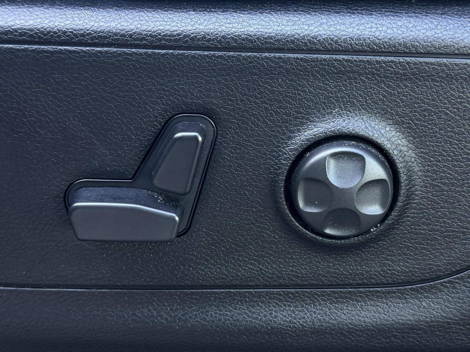 Used 2025 RAM 1500 RHO AWD/4WD image 24