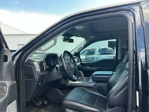 Used 2021 Ford F150 Lariat w/ Equipment Group 502A High AWD/4WD image 4