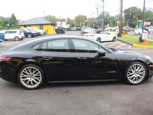 Used 2018 Porsche Panamera 4S image 26
