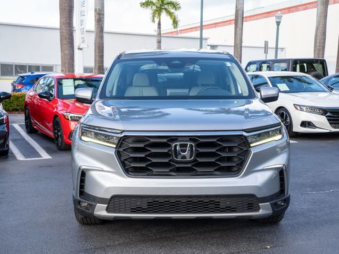 Used 2023 Honda Pilot EX-L image 2