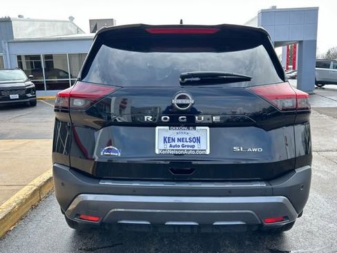 Used 2023 Nissan Rogue SL AWD/4WD image 8