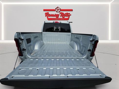 New 2026 RAM 1500 4x4 Crew Cab image 17
