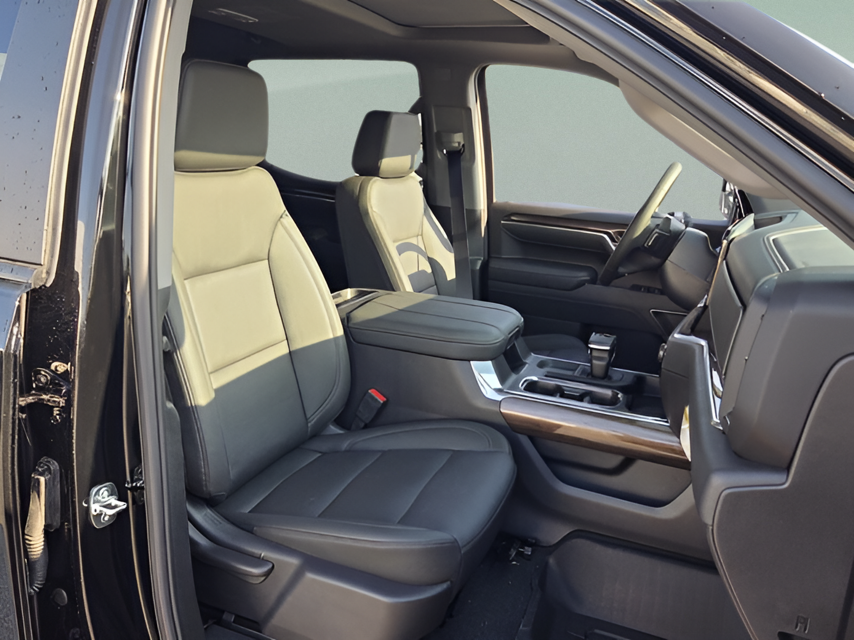 New 2026 Chevrolet Silverado 1500 RST w/ Convenience Package II AWD/4WD image 15
