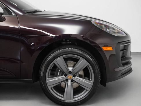 Used 2025 Porsche Macan image 15