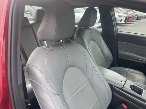 Used 2019 Toyota Avalon Limited w/ Advanced Safety Package FWD image 7