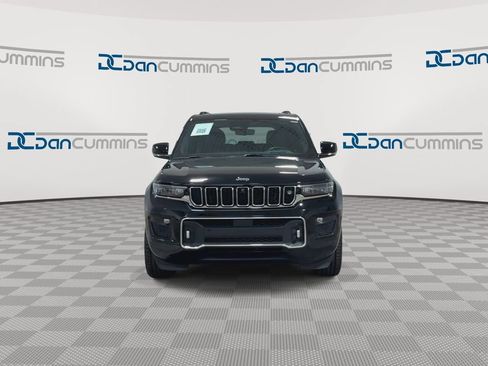 Used 2023 Jeep Grand Cherokee Overland w/ Adv Protech Group III AWD/4WD image 3
