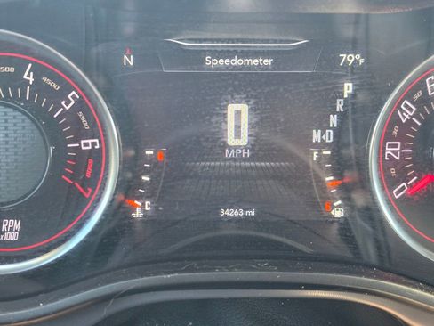 Used 2023 Dodge Challenger SXT w/ Plus Package RWD image 3