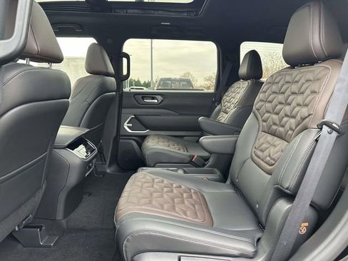 New 2026 Nissan Armada Platinum Reserve image 13