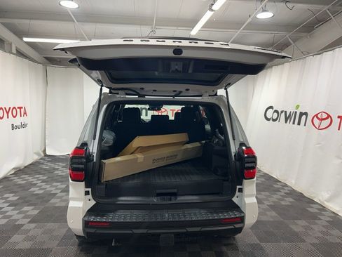 Used 2025 Toyota 4Runner TRD Off-Road image 17