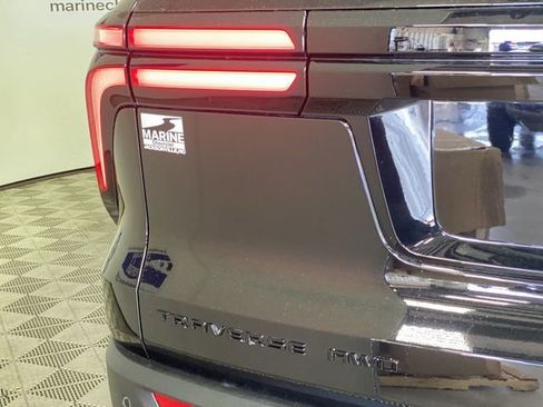 Certified 2025 Chevrolet Traverse Z71 w/ Enhanced Driving Package image 38