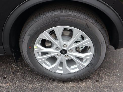 New 2026 Ford Escape Active w/ Cold Weather Package FWD image 18
