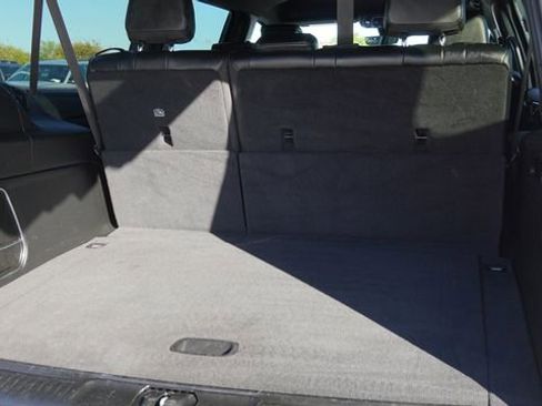 Used 2023 Jeep Wagoneer L Series III w/ Preferred Equipment Group image 13