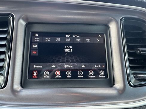 Used 2019 Dodge Challenger SXT image 21