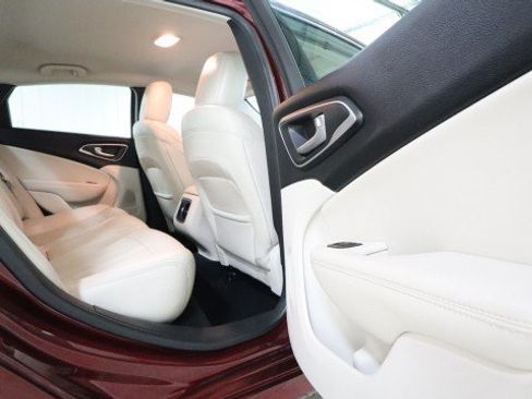 Used 2015 Chrysler 200 C w/ Premium Lighting Group FWD image 11