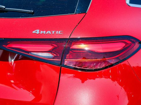 New 2026 Mercedes-Benz GLC 350e 4MATIC image 8