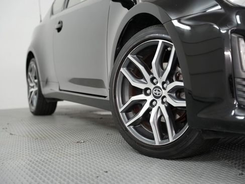 Used 2015 Scion tC image 16