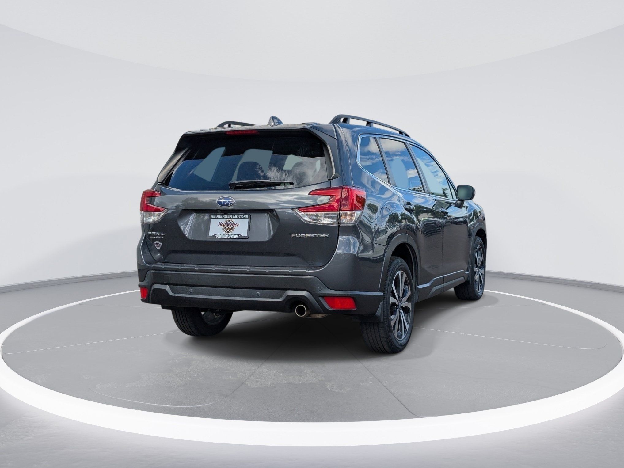 Used 2023 Subaru Forester Limited AWD/4WD image 7