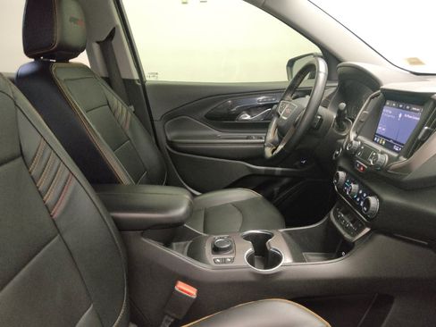 Used 2023 GMC Terrain AT4 image 21