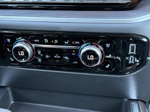 New 2026 GMC Sierra 1500 SLT w/ SLT Premium Plus Package image 32