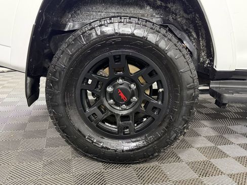 Used 2015 Toyota 4Runner SR5 Premium image 42