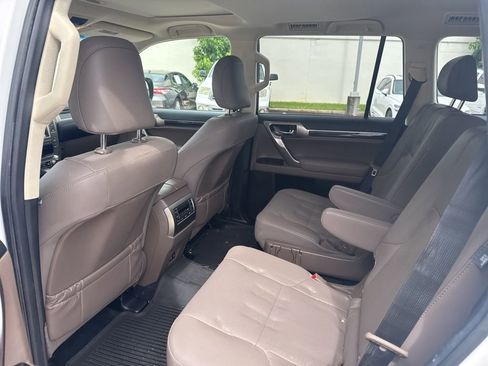 Used 2020 Lexus GX 460 Premium AWD/4WD image 4
