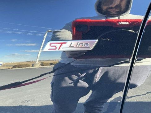 Used 2025 Ford Escape ST-Line image 9