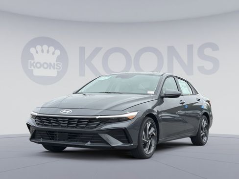 New 2026 Hyundai Elantra Limited FWD image 1