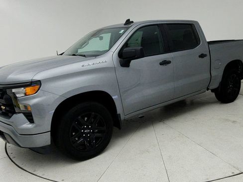 Used 2023 Chevrolet Silverado 1500 Custom RWD image 4