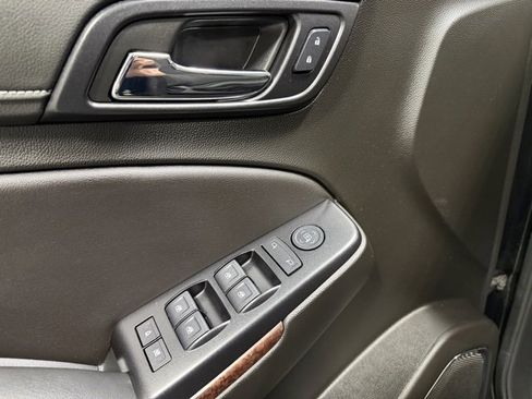 Used 2019 GMC Yukon SLE w/ Convenience Package image 18