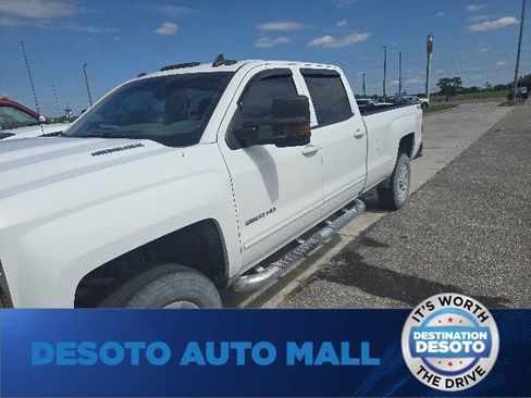 Used 2018 Chevrolet Silverado 2500 LT w/ LT Convenience Package AWD/4WD image 1