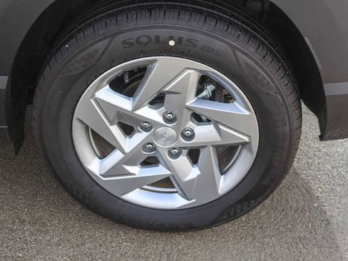 New 2026 Hyundai Kona SE image 9