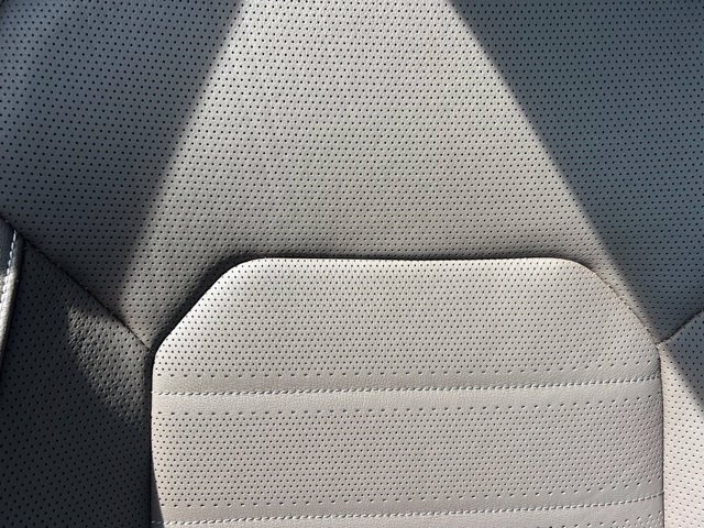 Used 2024 Volkswagen Atlas SEL AWD/4WD image 41