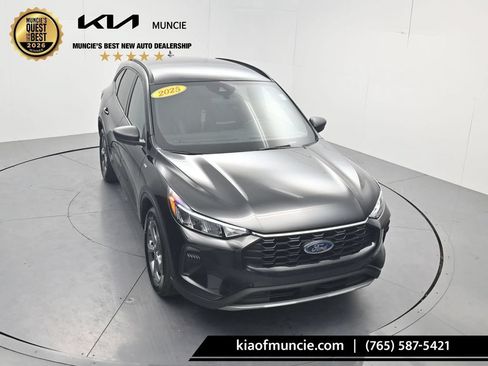 Used 2025 Ford Escape ST-Line FWD image 56