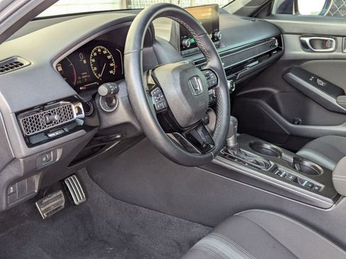 Used 2025 Honda Civic Sport image 12