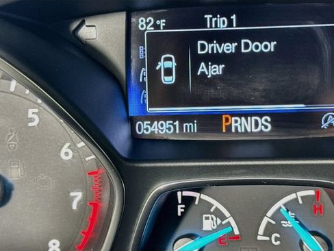 Used 2019 Ford Escape Titanium FWD image 21