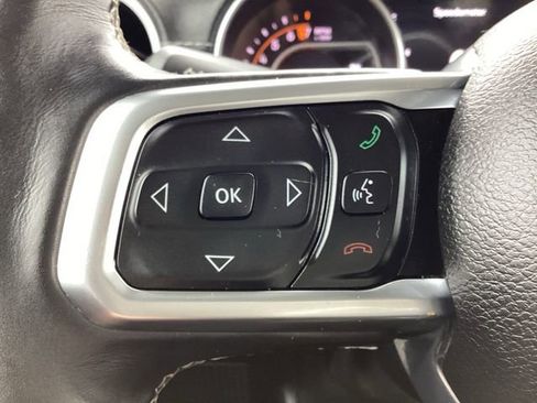 Used 2018 Jeep Wrangler Unlimited Sahara image 20